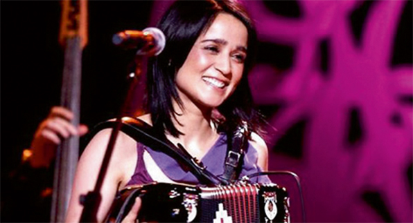 JULIETA VENEGAS