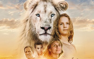 MIA Y EL LEÓN BLANCO