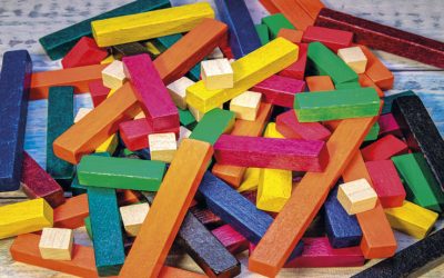 UNA INFANCIA HECHA DE MADERA