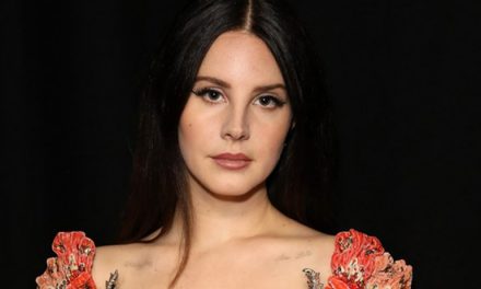 LANA DEL REY PRESENTA SEASON OF THE WITCH